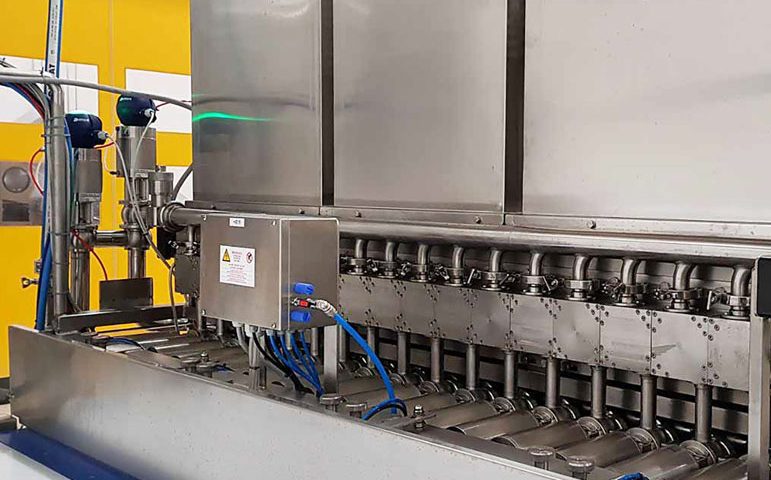 Transfer and Dosing Machine for sauce in cubes with solids • Inox Cmp srl
