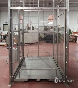 sistema-di-sollevamento-4-vagonetti_-montacarichi_inoxcmp©