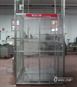 sistema-di-sollevamento-5-vagonetti_-montacarichi_inoxcmp©