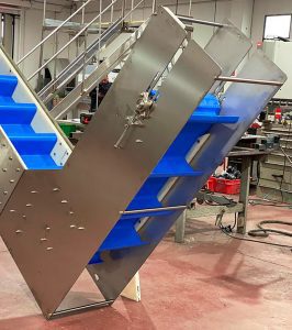 Nastro-trasportatore-A-COLLO-D-OCA-inox-cmp-progetto-1